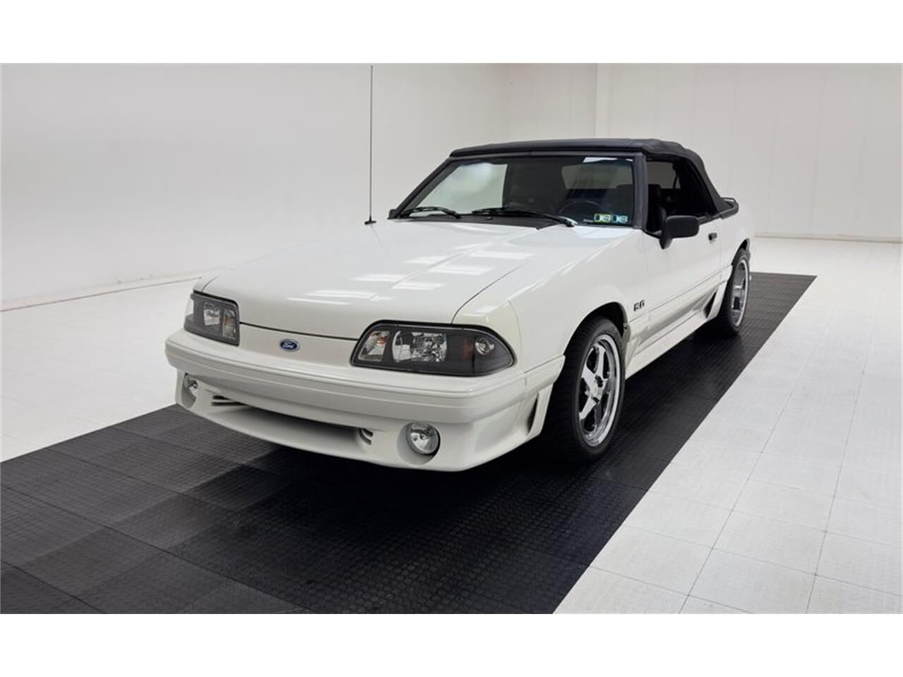 1993 FORD Mustang