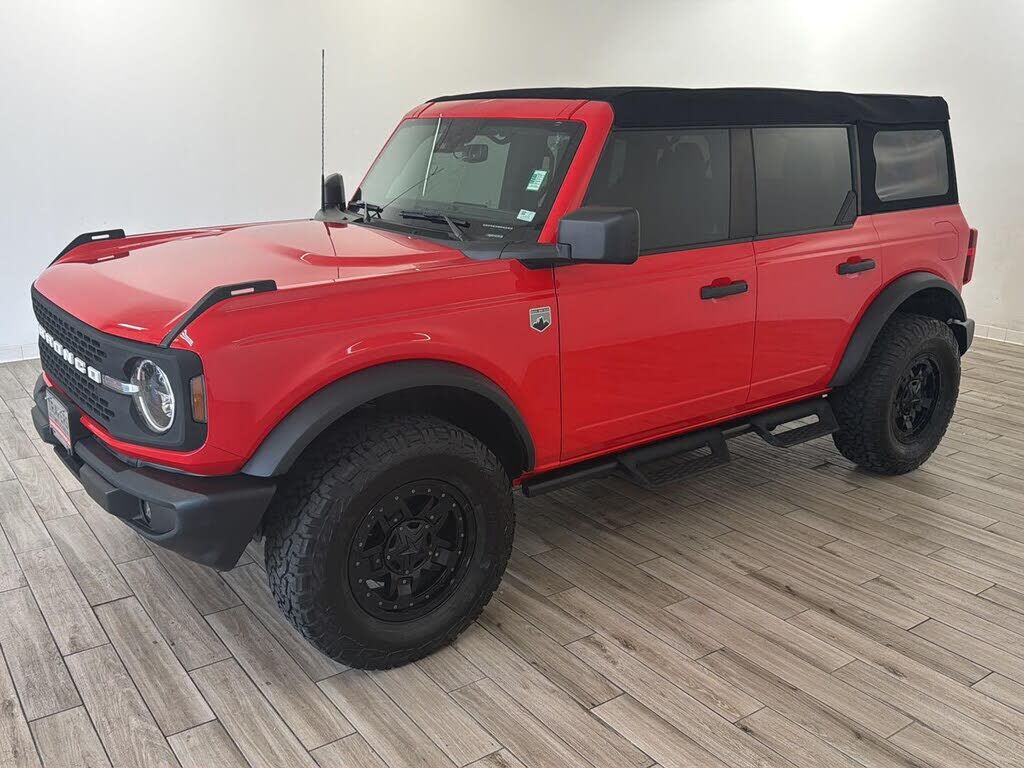 2023 FORD Bronco