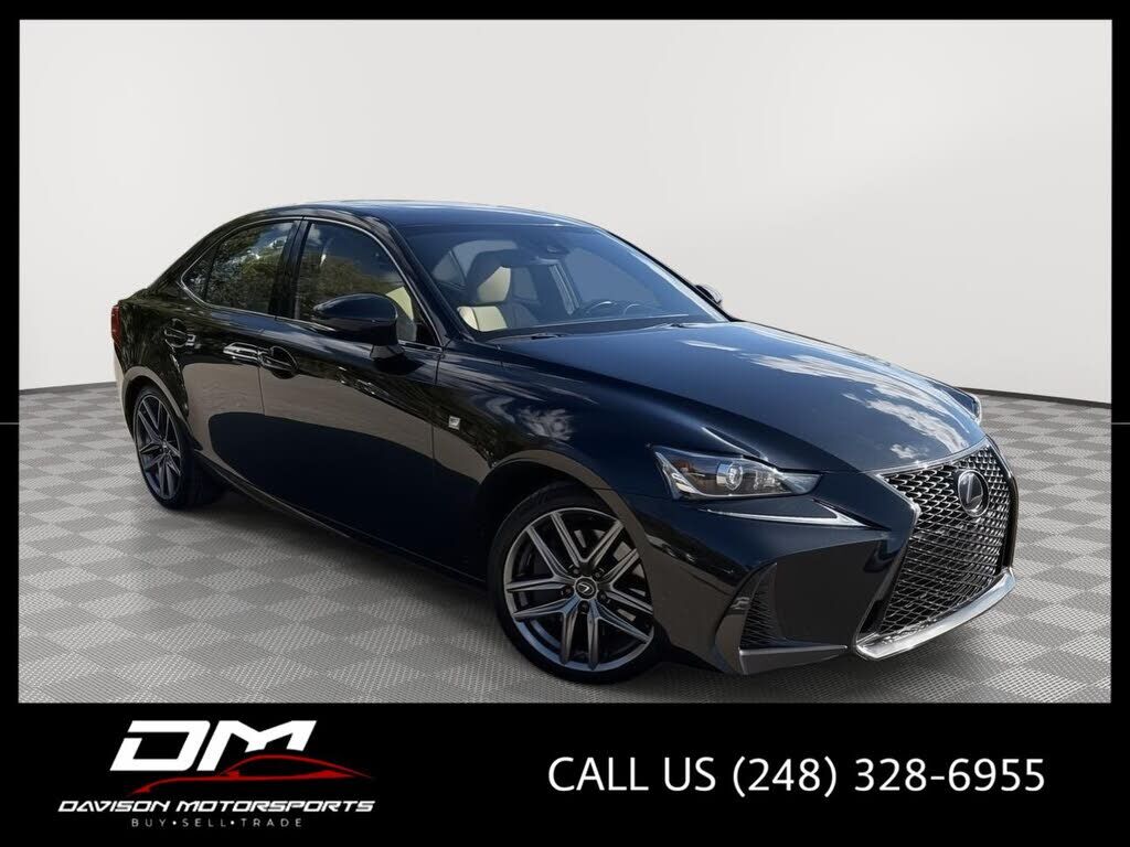 2019 LEXUS IS