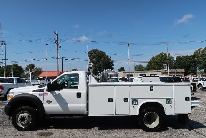 2014 FORD F-550