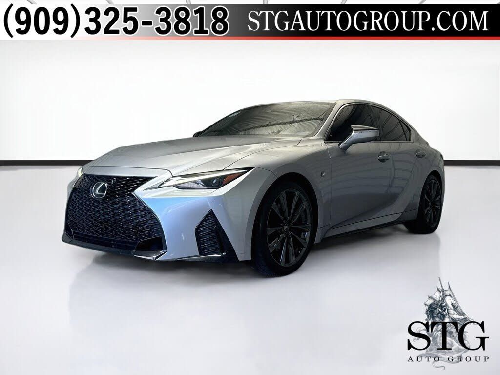 2021 LEXUS IS