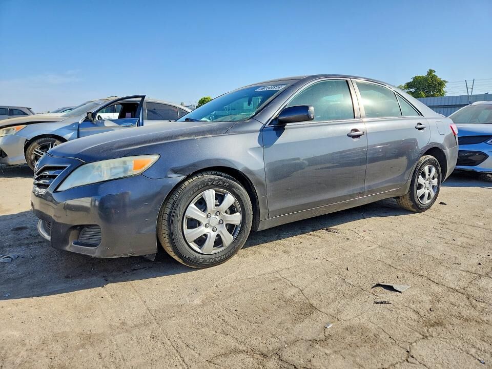 2010 TOYOTA Camry