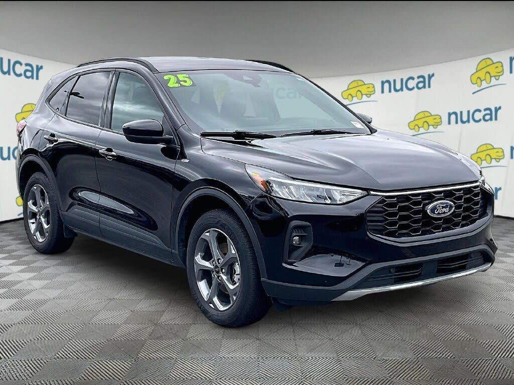 2025 FORD Escape