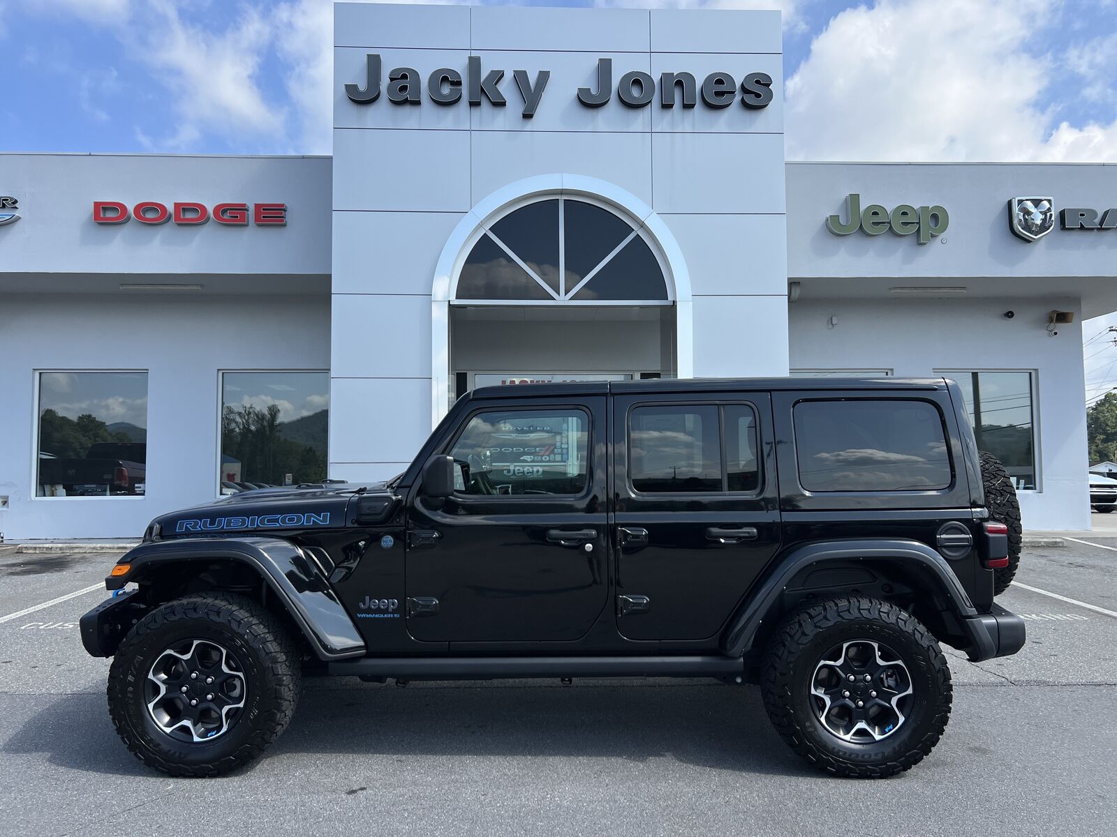 2023 JEEP Wrangler