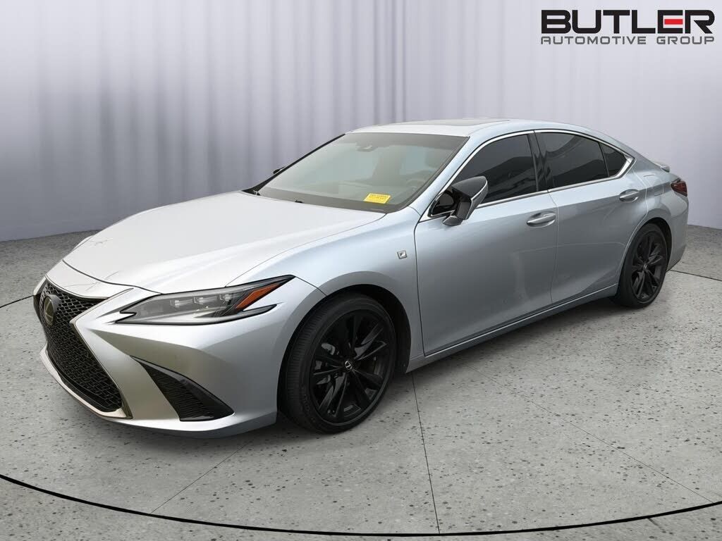 2022 LEXUS ES