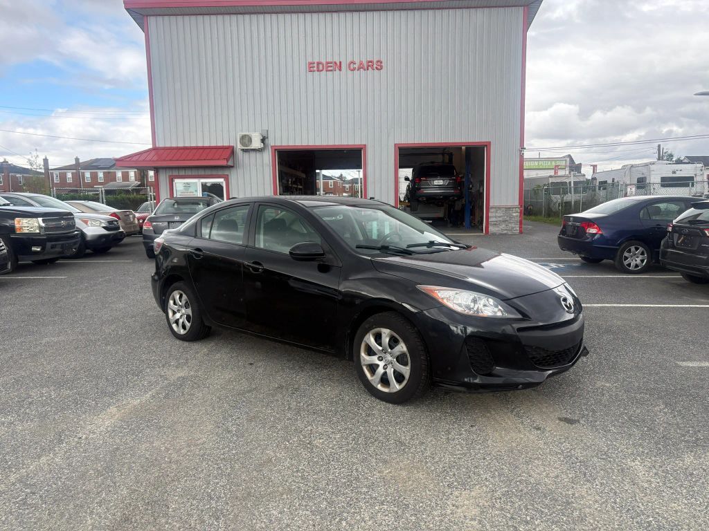 2013 MAZDA Mazda3