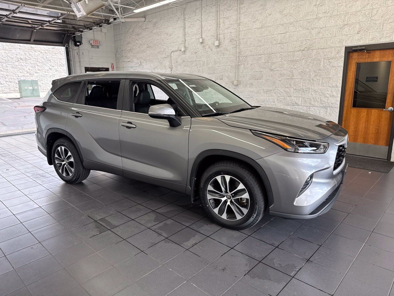2025 TOYOTA Highlander