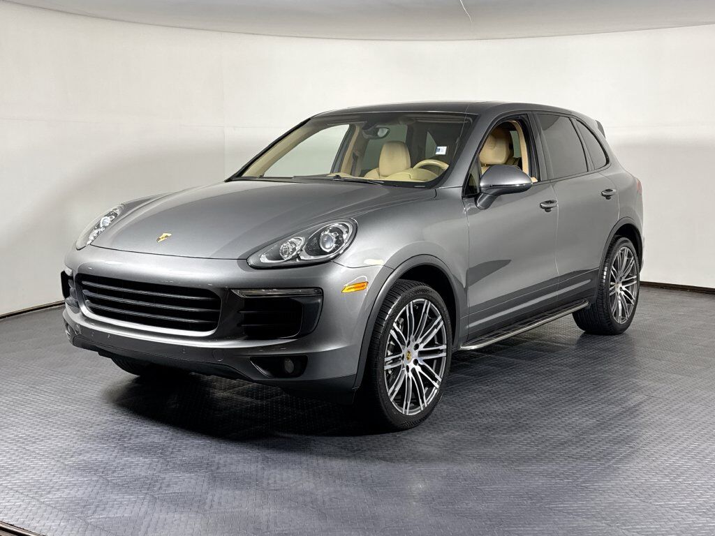 2017 PORSCHE Cayenne