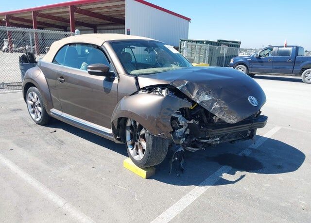 2015 VOLKSWAGEN Beetle