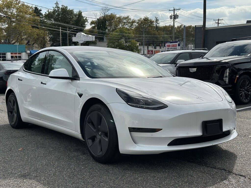 2021 TESLA Model 3