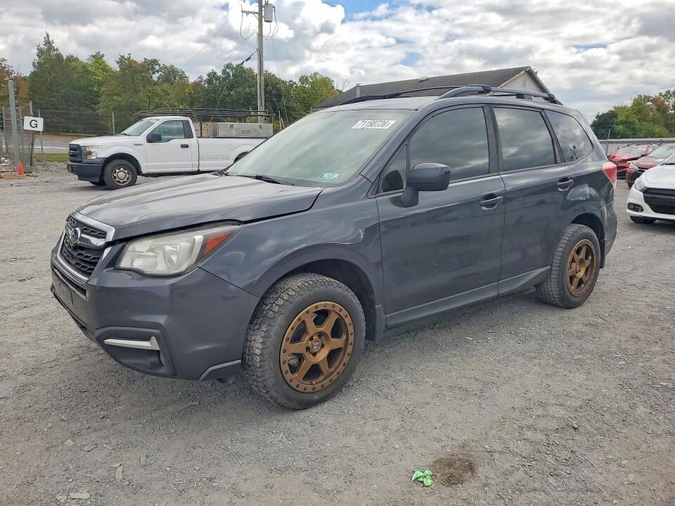 2018 SUBARU Forester