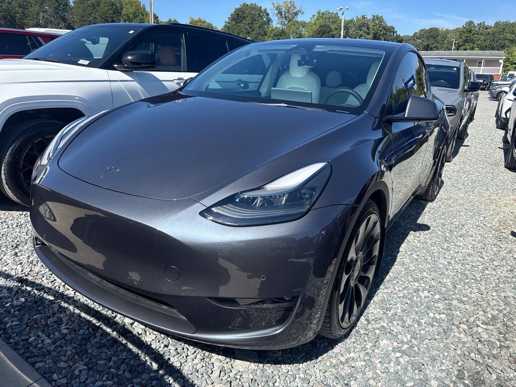 2022 TESLA Model Y
