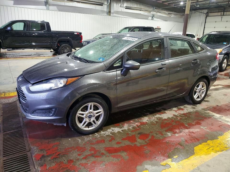 2017 FORD Fiesta