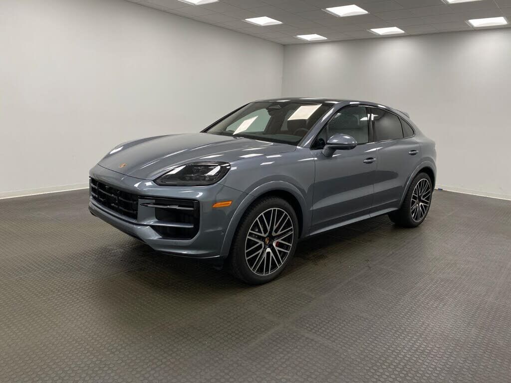2026 PORSCHE Cayenne