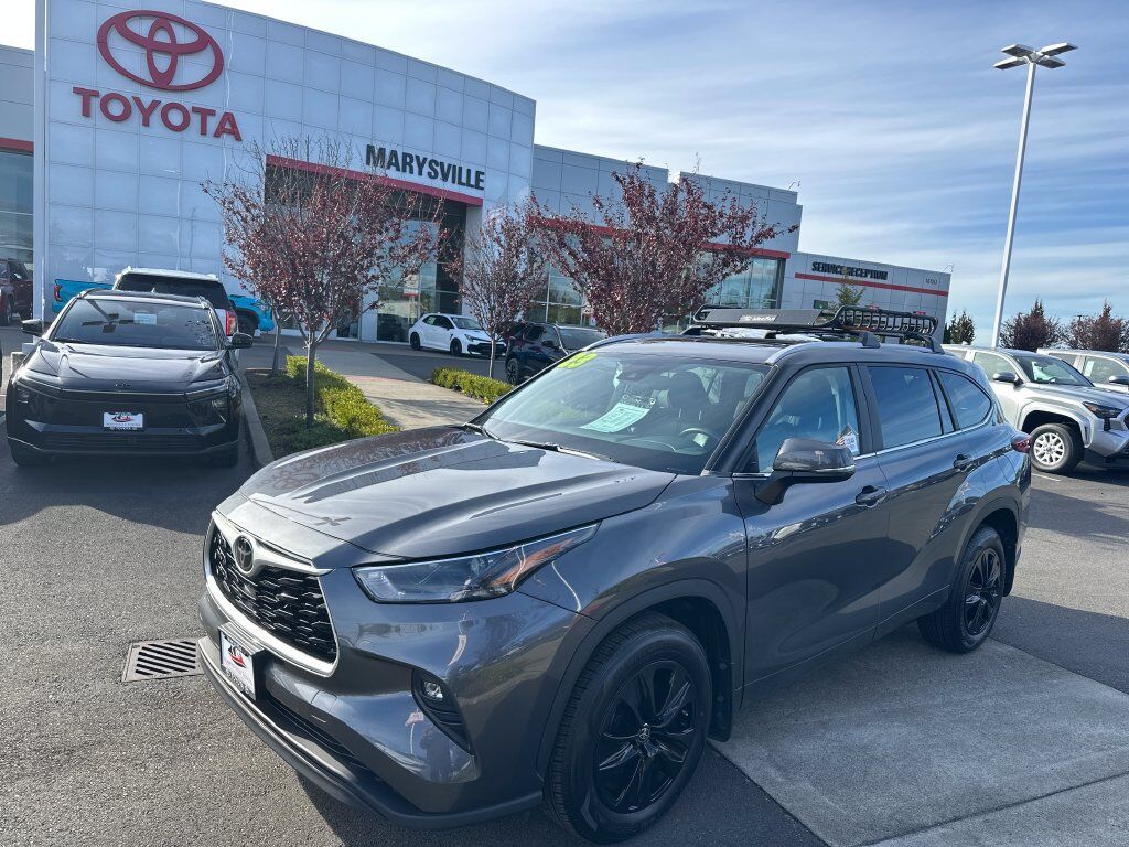 2023 TOYOTA Highlander