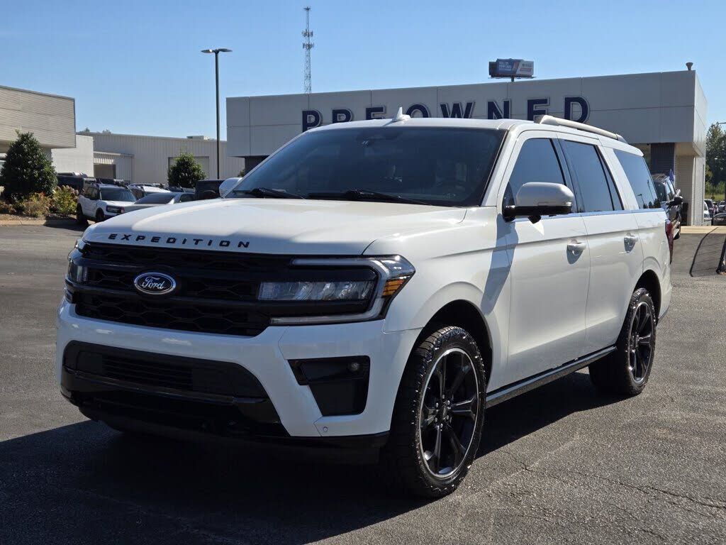 2022 FORD Expedition