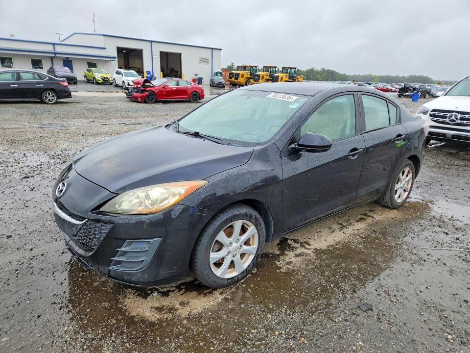 2010 MAZDA Mazda3