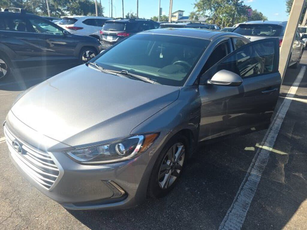 2018 HYUNDAI Elantra