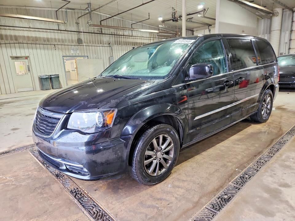 2014 CHRYSLER Town and Country