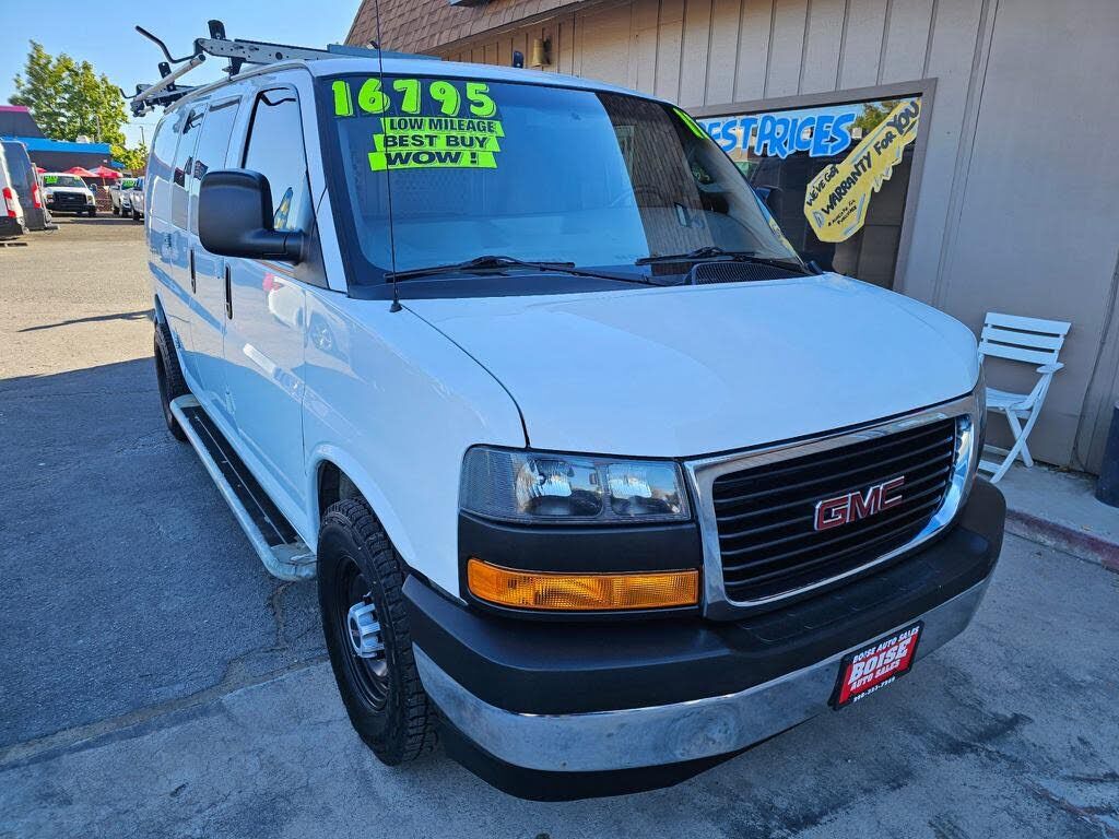 2017 GMC Savana