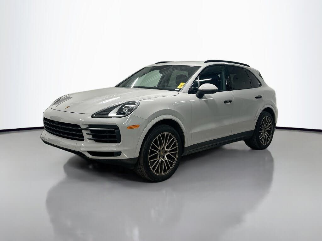 2023 PORSCHE Cayenne