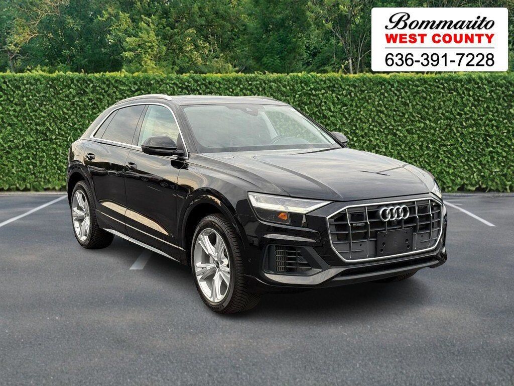 2022 AUDI Q8