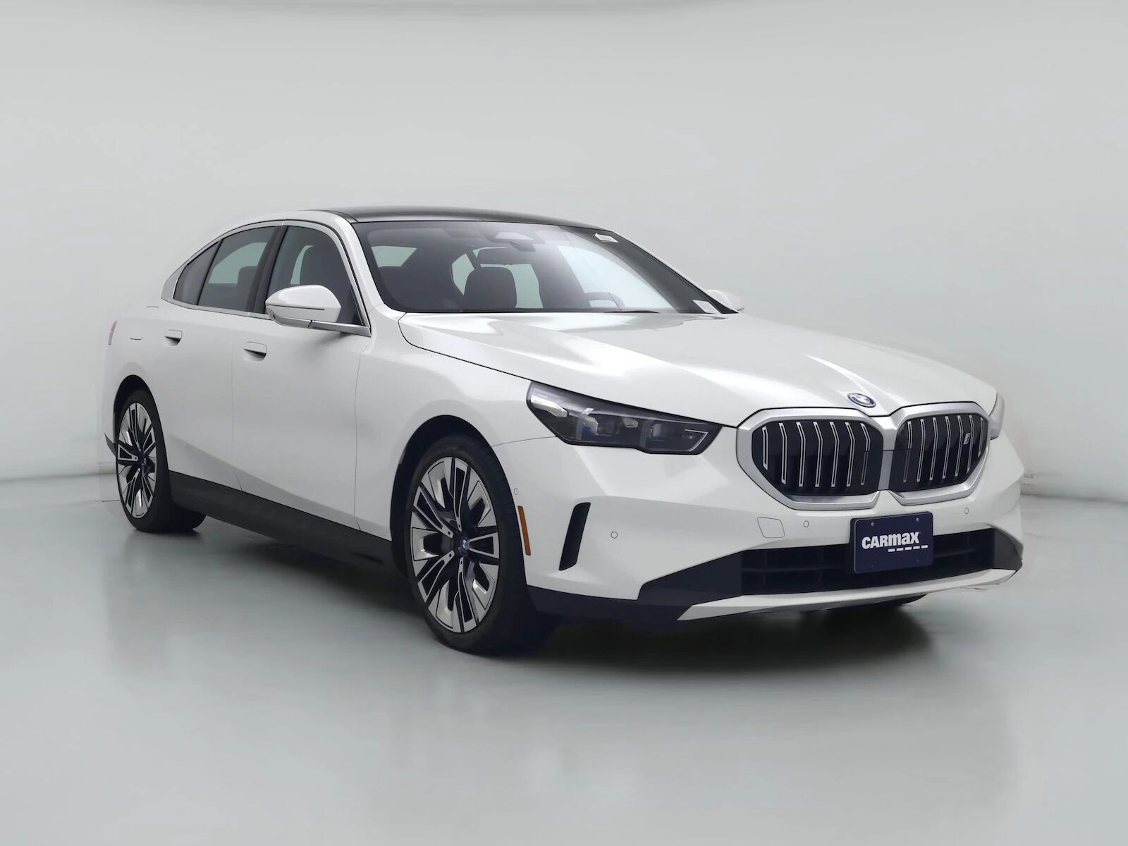 2025 BMW i5