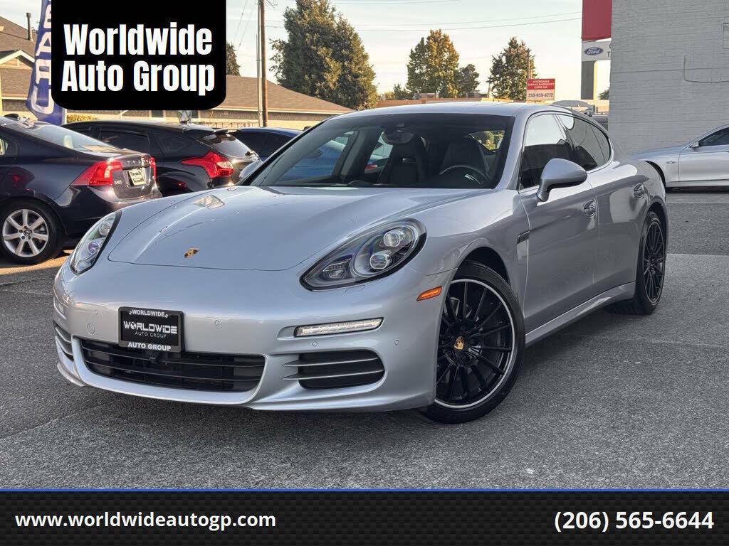 2016 PORSCHE Panamera