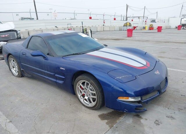 2004 CHEVROLET Corvette
