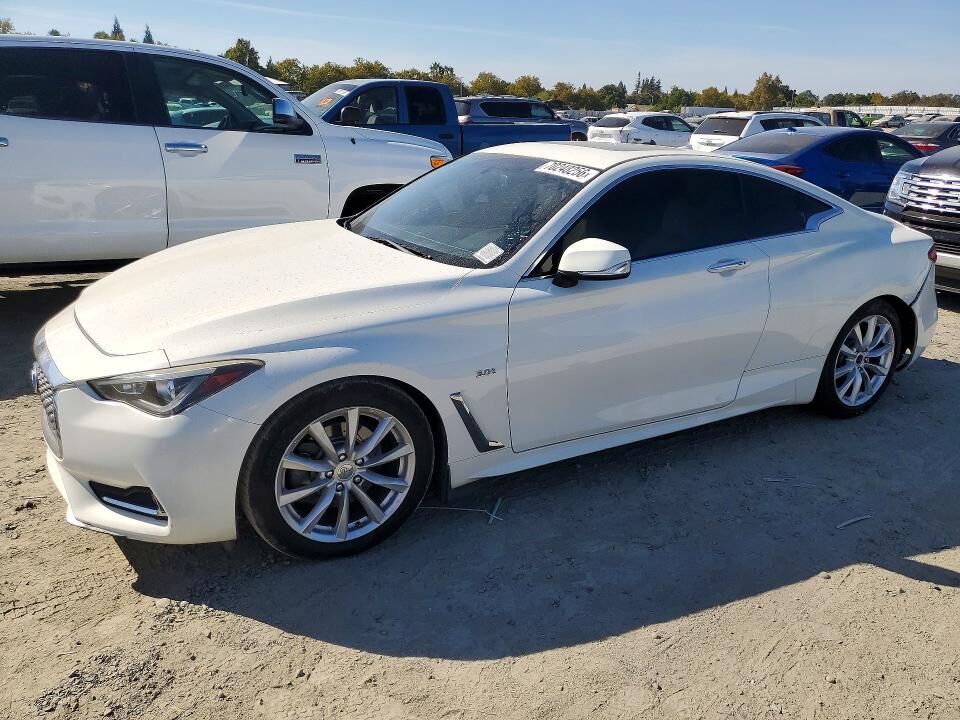 2017 INFINITI Q60