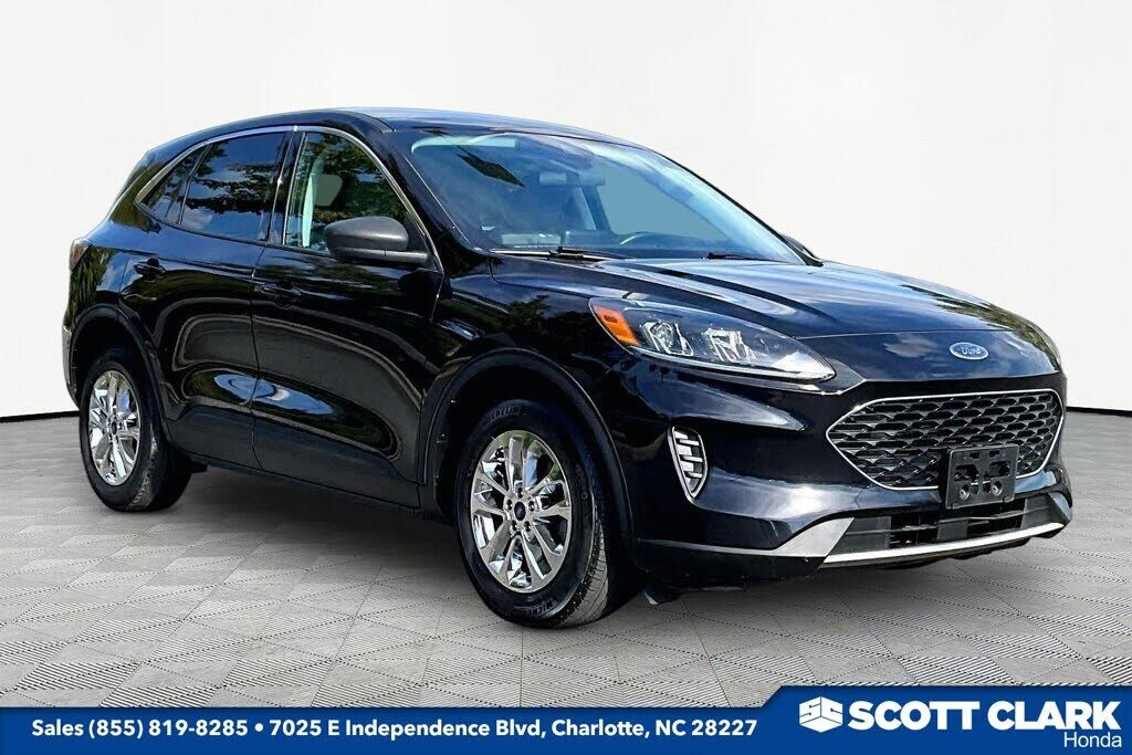 2022 FORD Escape