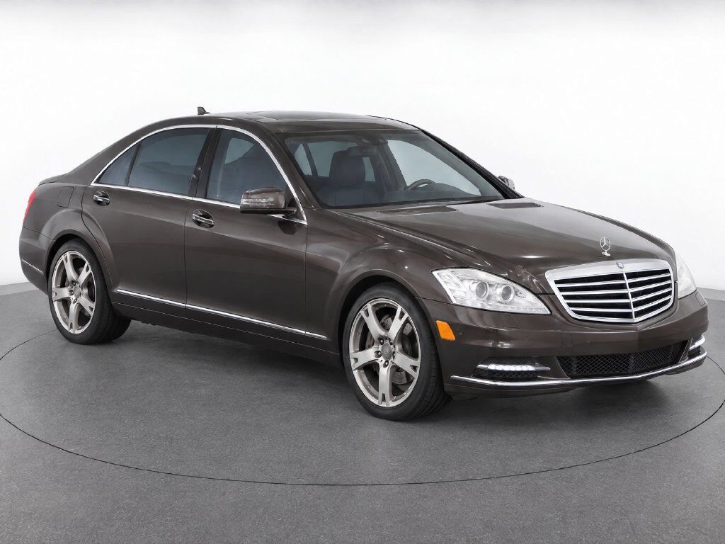 2011 MERCEDES-BENZ S-Class
