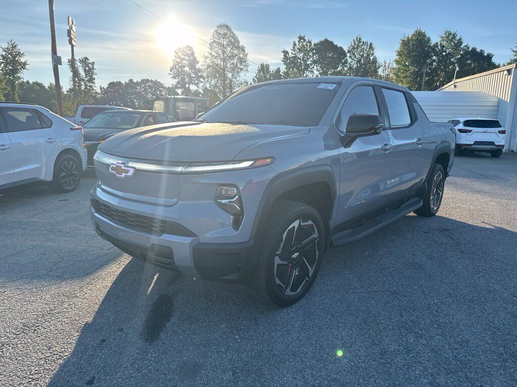 2025 CHEVROLET Silverado EV