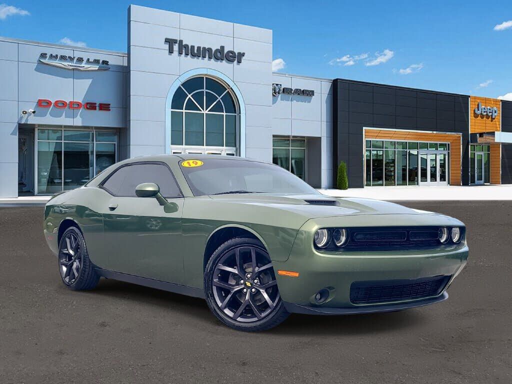 2019 DODGE Challenger