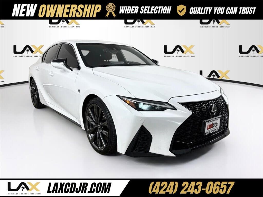 2022 LEXUS IS