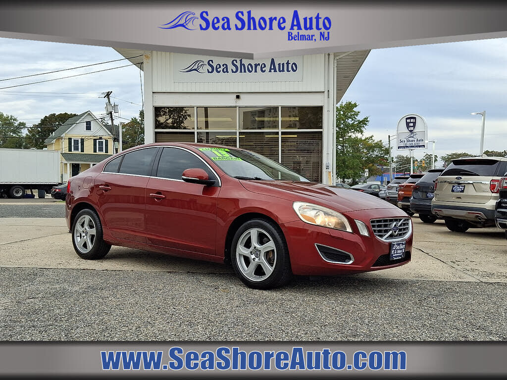 2013 VOLVO S60