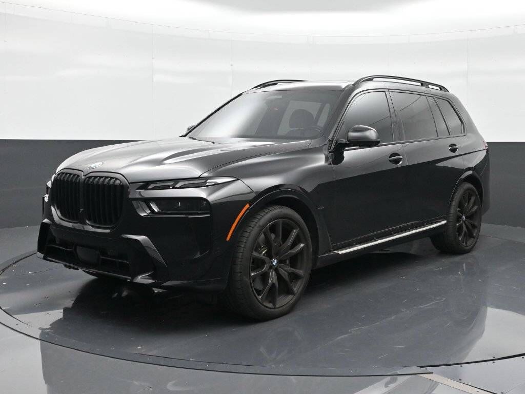 2023 BMW X7