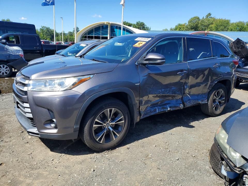 2018 TOYOTA Highlander