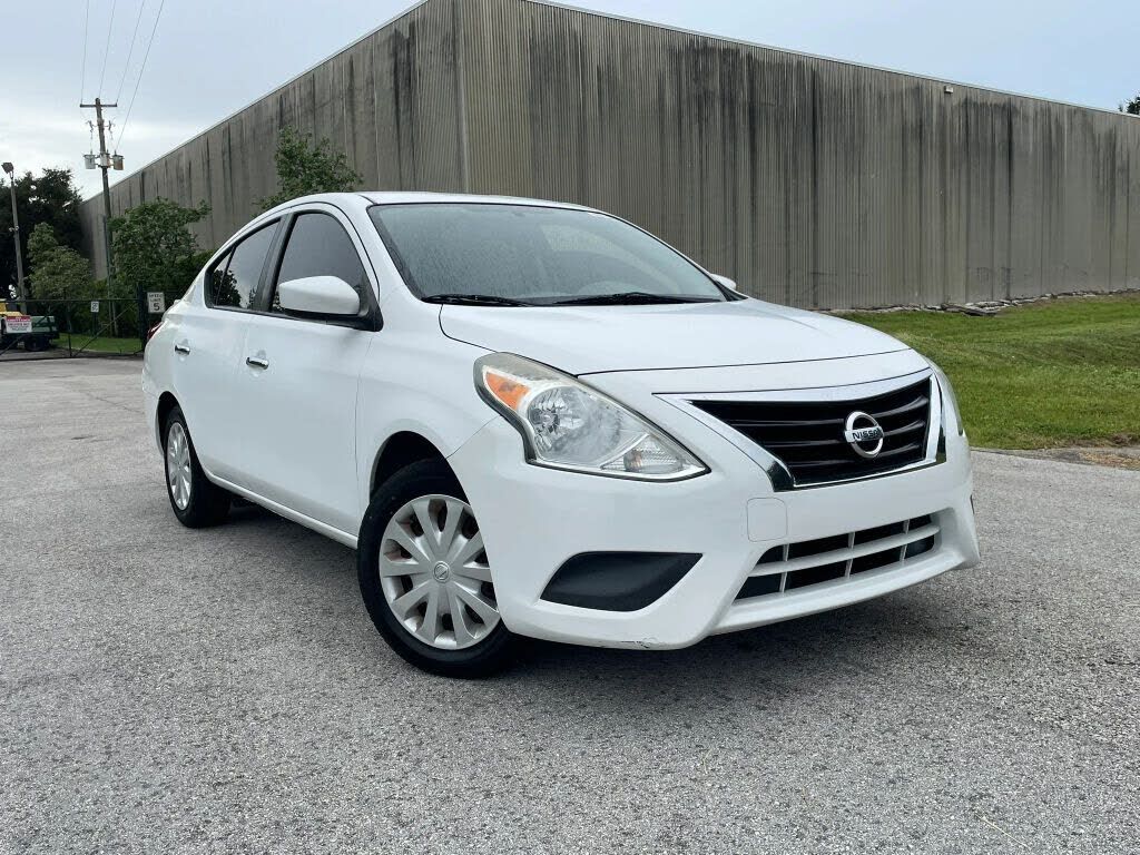 2015 NISSAN Versa