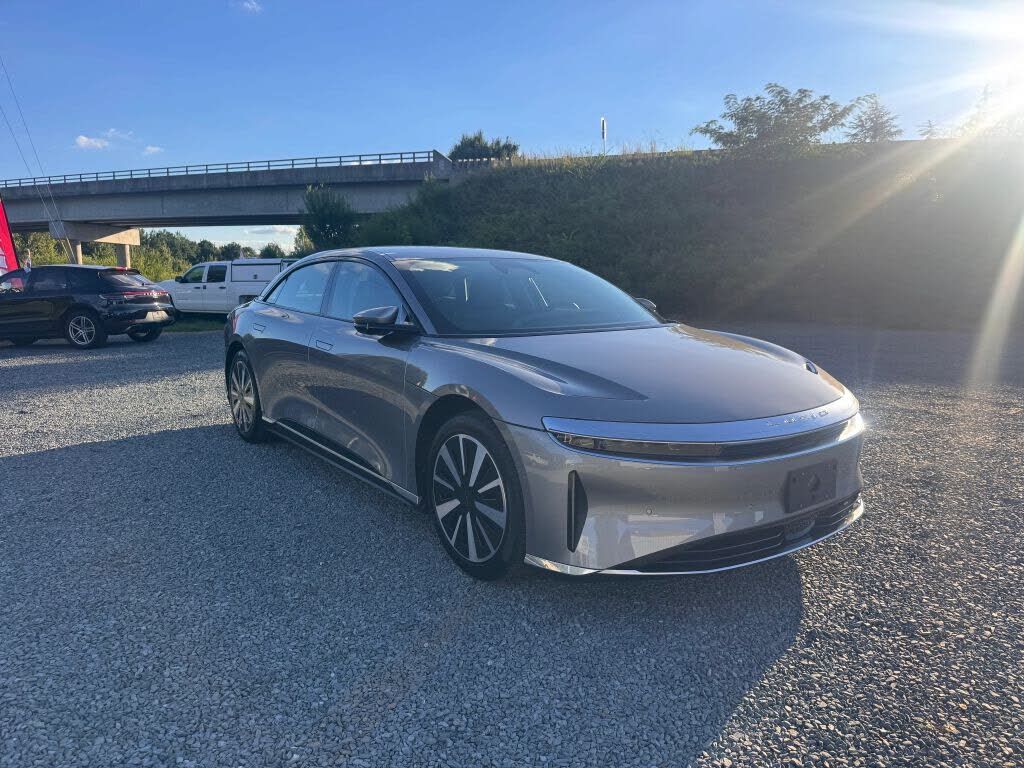 2025 LUCID Air