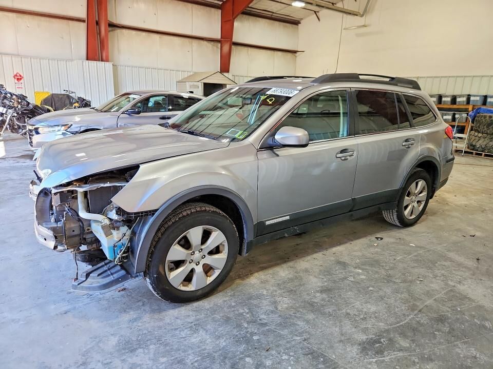 2011 SUBARU Outback