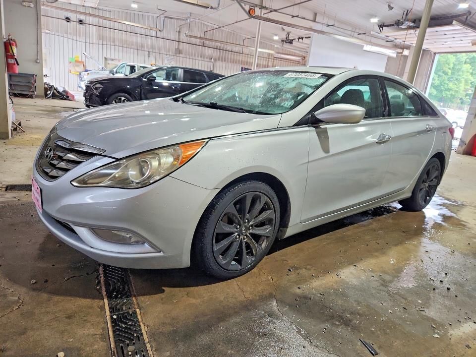 2011 HYUNDAI Sonata