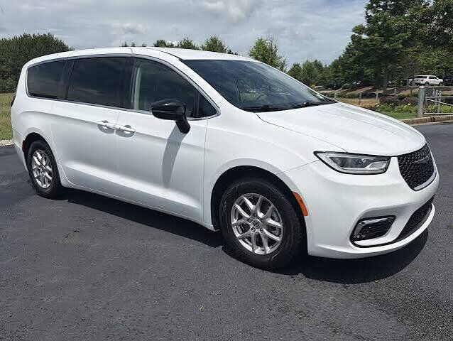 2024 CHRYSLER Pacifica