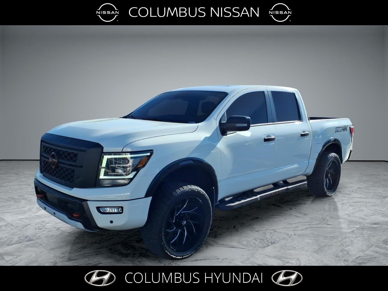 2023 NISSAN Titan