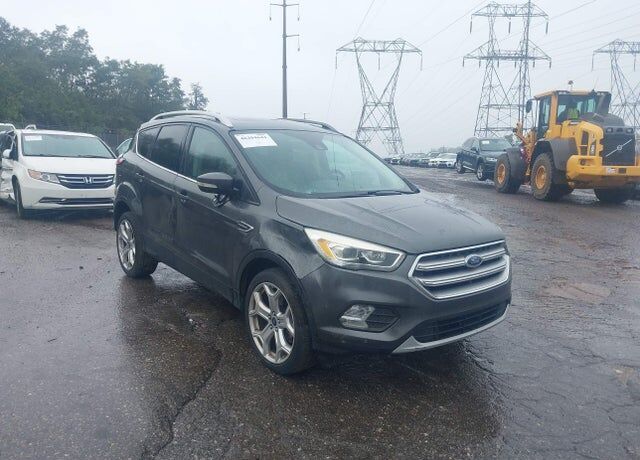 2017 FORD Escape