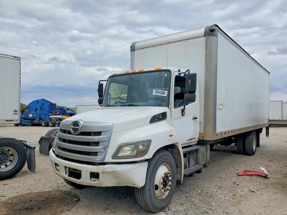 2017 HINO Conventional Type Truck