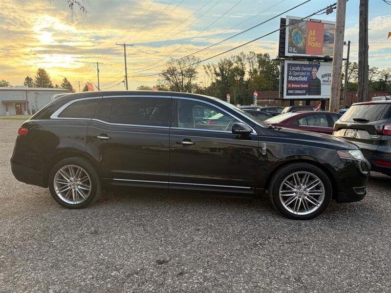 2014 LINCOLN MKT