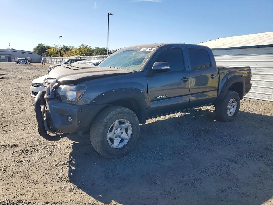 2015 TOYOTA Tacoma