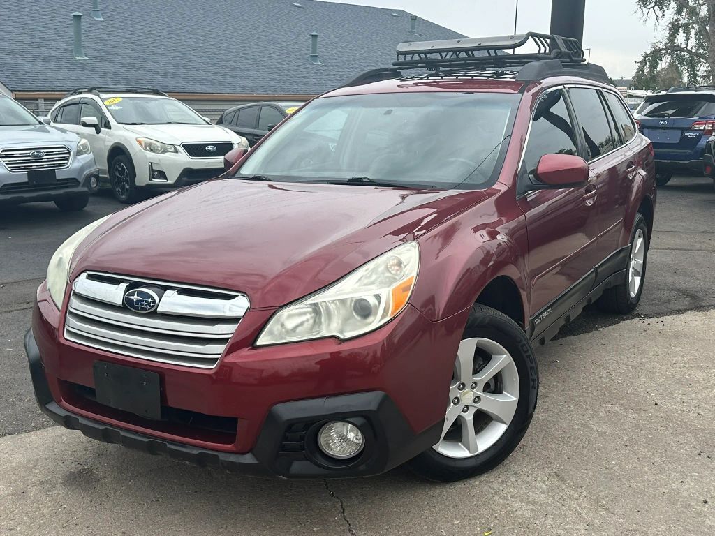2014 SUBARU Outback