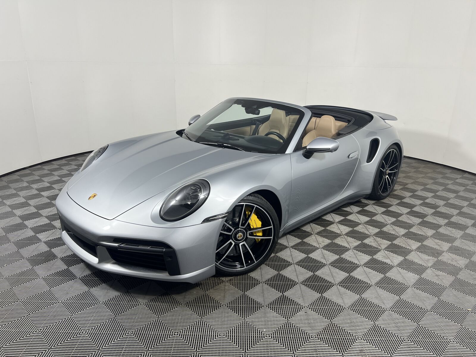 2022 PORSCHE 911
